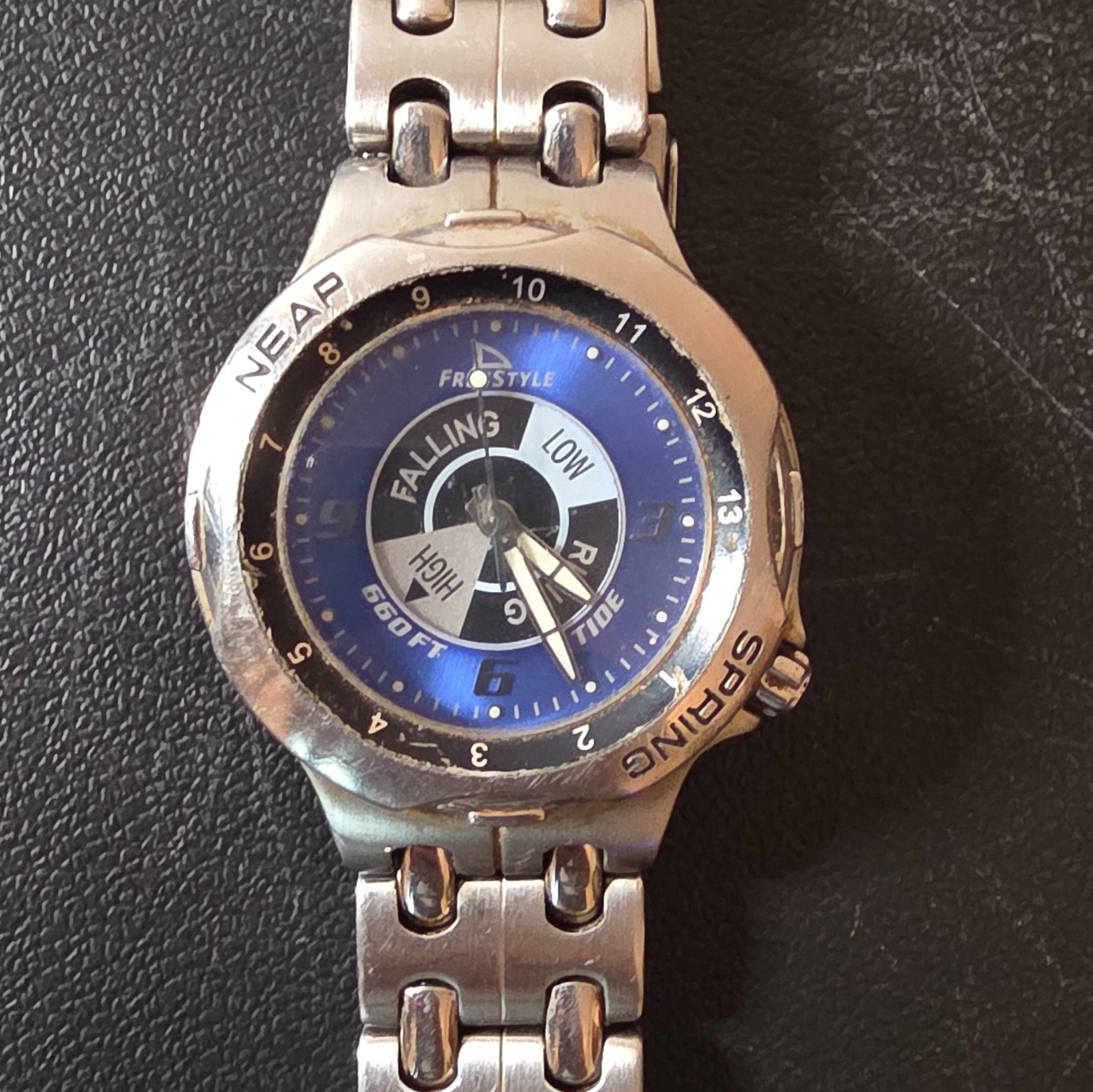 VNTG!! Freestyle Shark Tide Watch, Water Resistant 660ft, works, needs battery