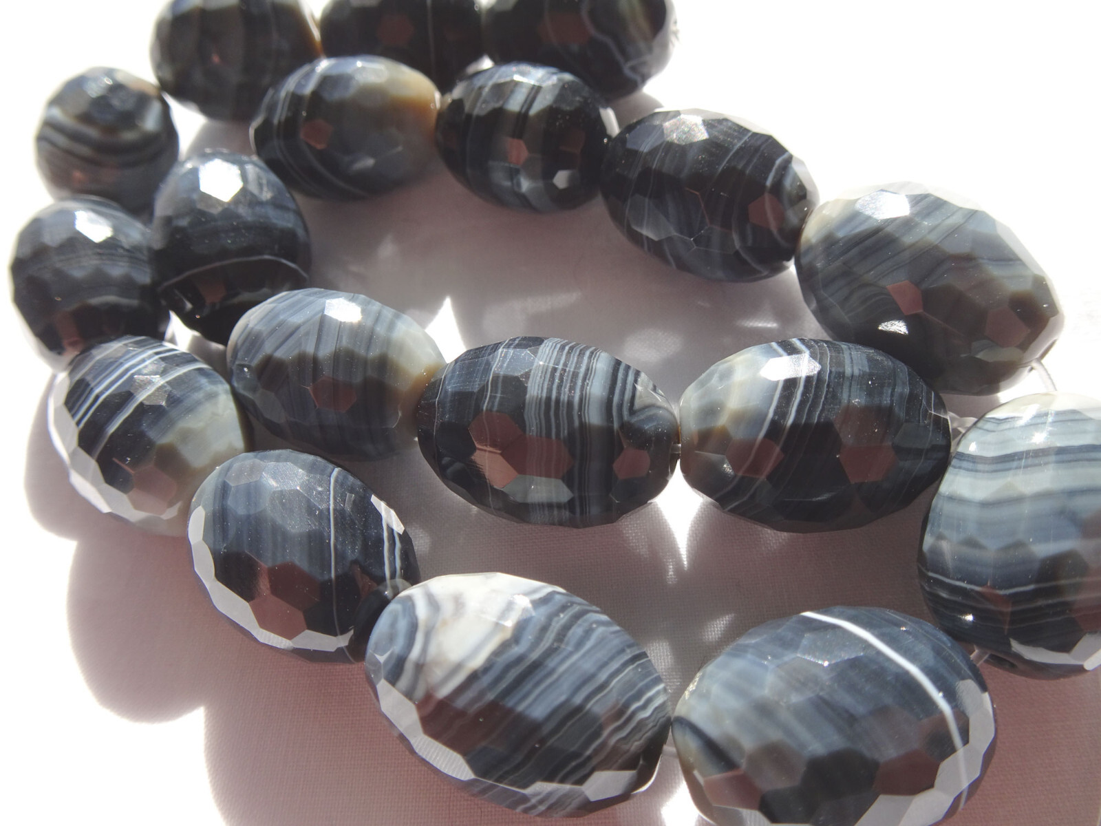 14 1/2″ Str Natural Faceted Banded Agate Oval Stone Beads 19-21mm Long A881 DNG