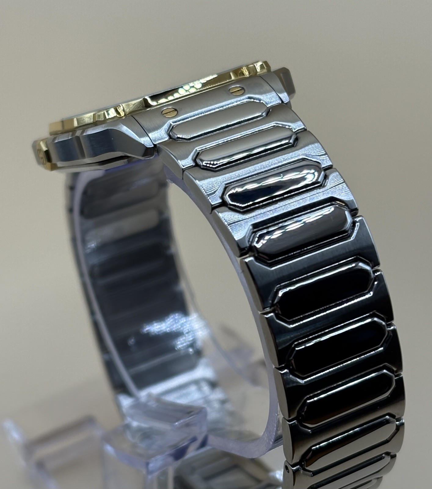 Gucci G-FLAT YA166506 Quartz Gucci Watch Square Watch Gold Watch Unisex