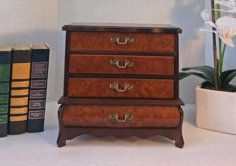 VTG ’90s “Powell” Wood Jewelry Bombe Chest; 4 Drawer Bombe Cabinet Burled Wood