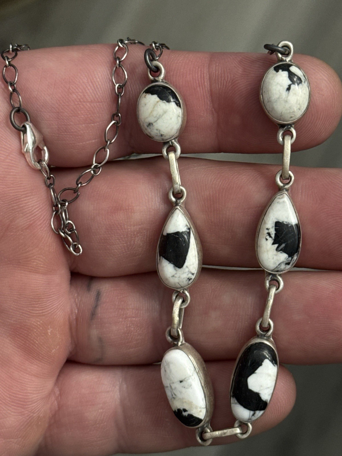 STERLING SILVER WHITE BUFFALO 6 STONE STATION CHOKER BAR MIX SHAPE NECKLACE .925