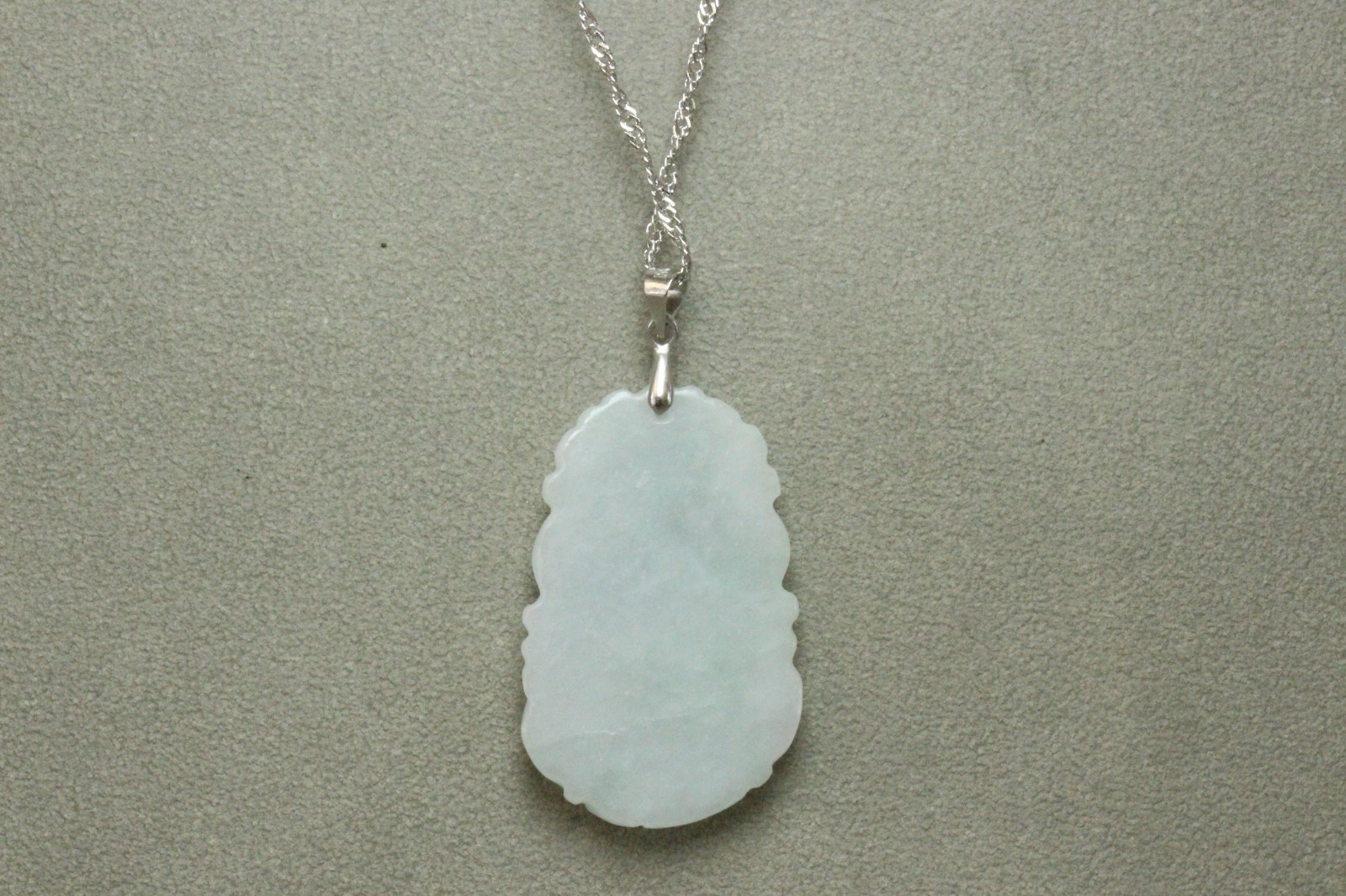 Natural White green A Jadeite jade Hand-Carved tiger (Chinese Zodiac) Pendant