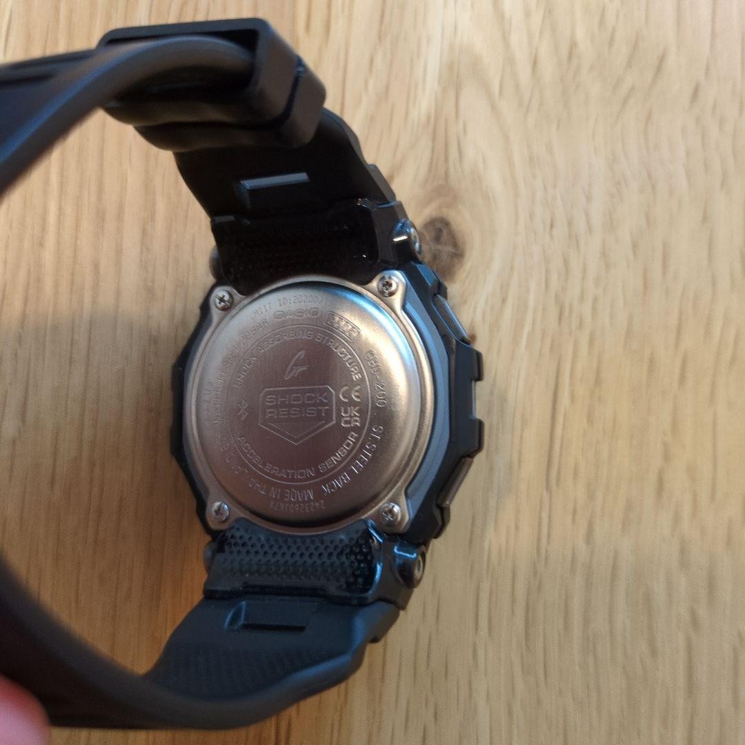 A Striking, No-Scratches, Good G-SHOCK GBD-200-1DR Black.