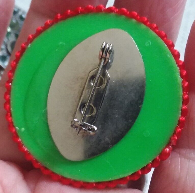 Colorful Novelty Reindeer Button Brooch 02-01-2025