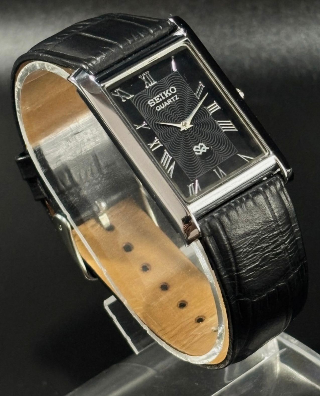 Vintage Rare Seiko Slim Quartz Men’s Wrist Watch With Free DDP Shipping