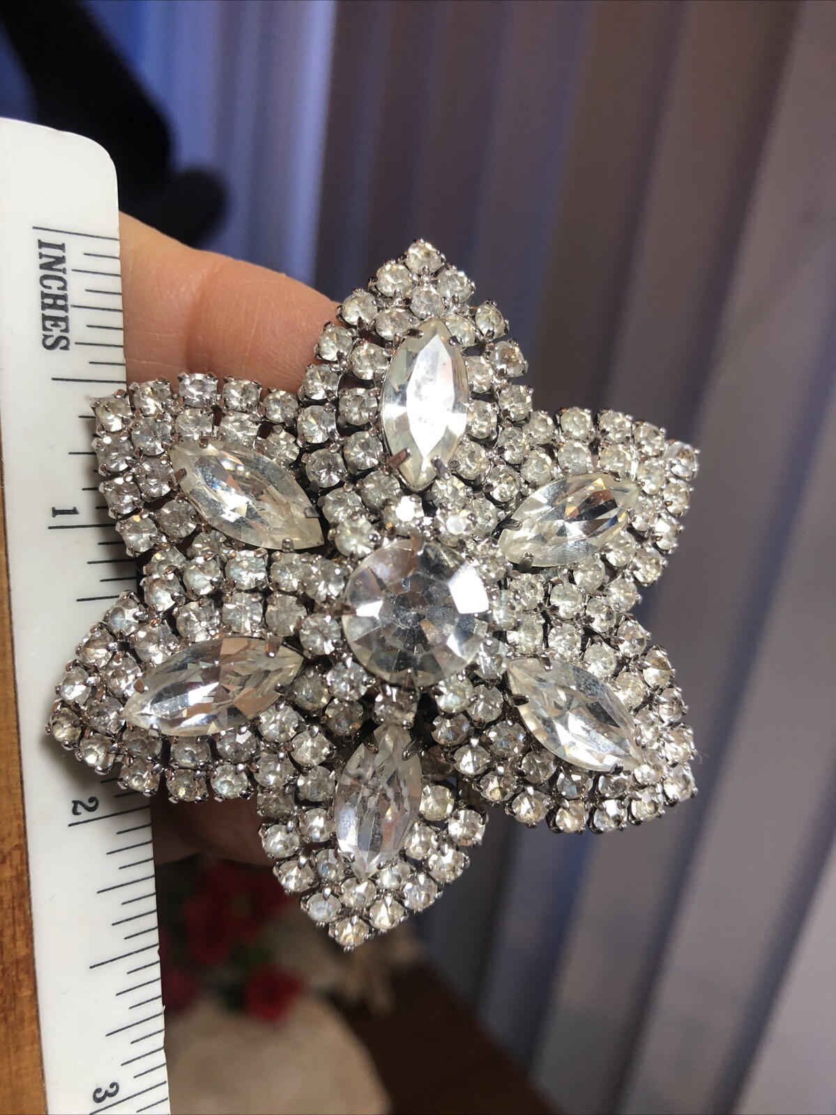 23. Vtg Silver tone Mix material White, AB, Blue Rhinestone Prong Set 5 Pins