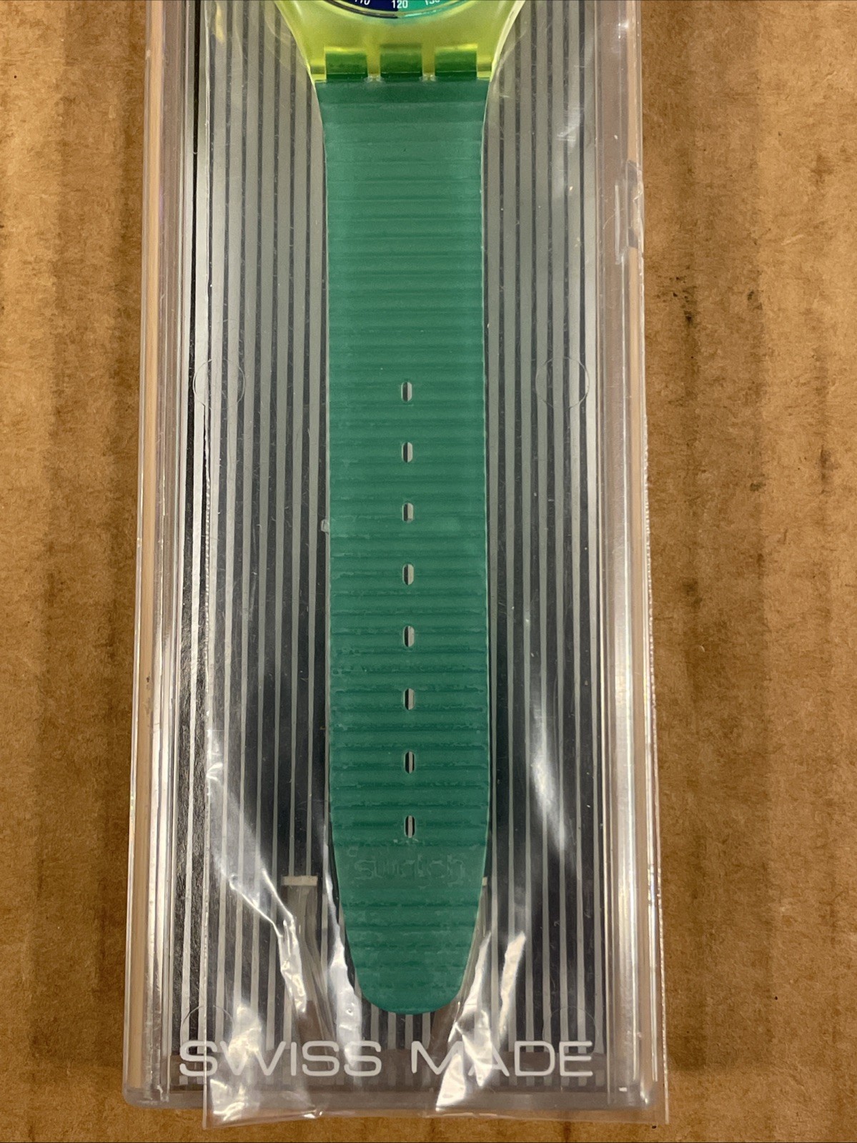 (C3426) New Never Worn Swatch Chrono Neo Wave – SCJ100