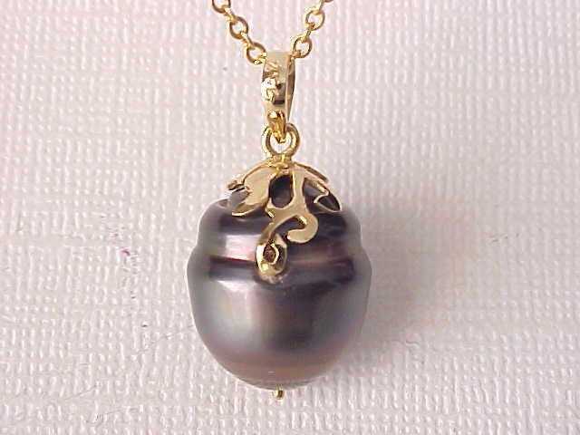 14.7MM X 18MM AAA GENUINE BLACK TAHITIAN PEARL PENDANT 18K YELLOW GOLD