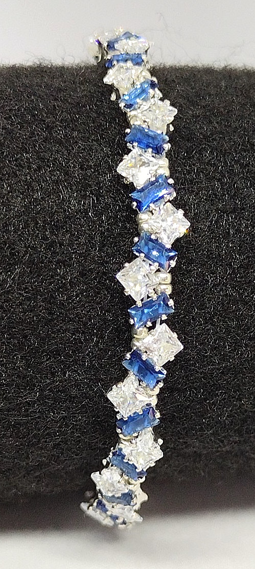 7-inch Bracelet Angle Stack – 3mm White SQUARE-2x4mm Royal Blue Rectangle.