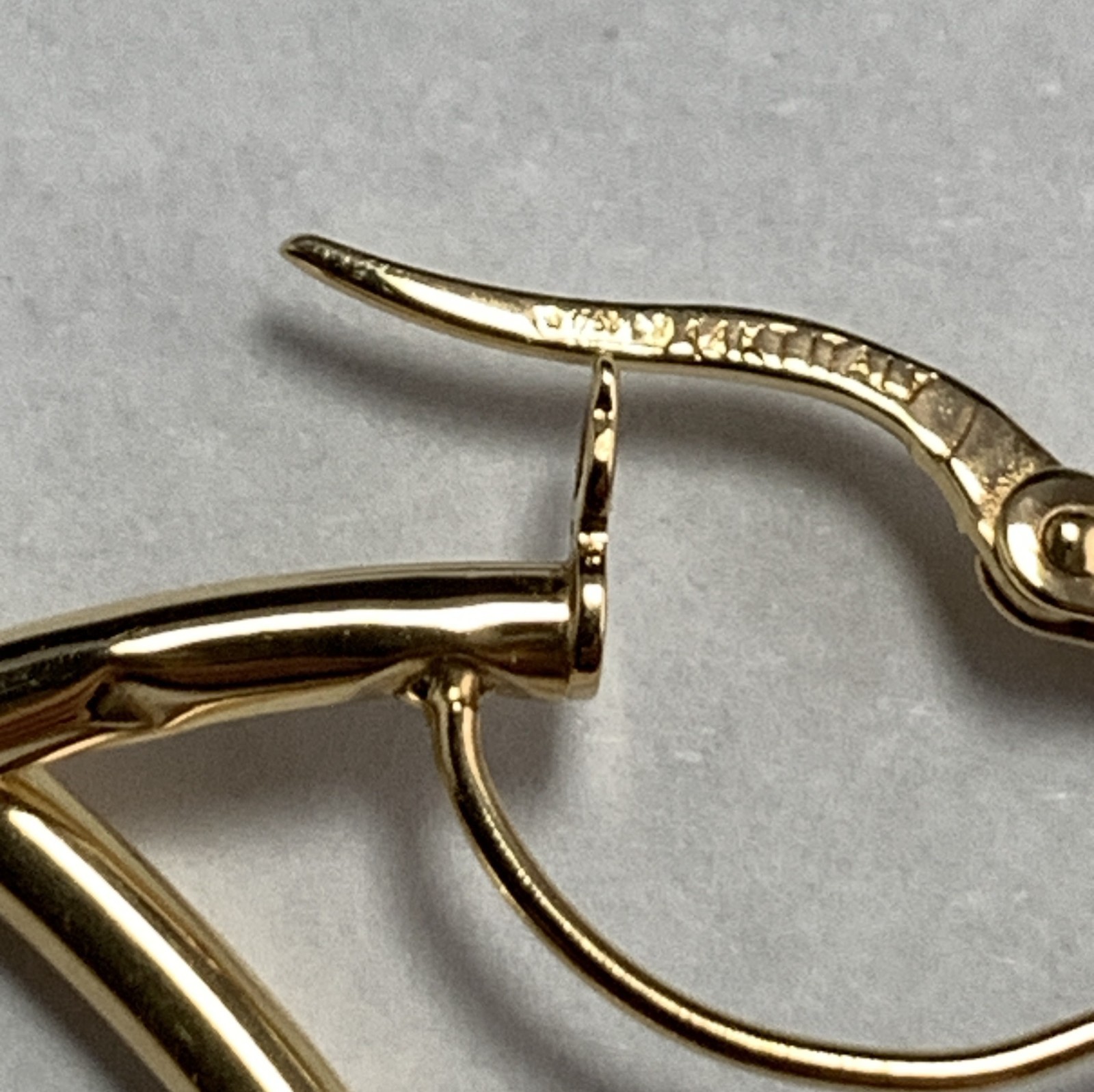 Vintage 14KT Yellow Gold Tube Hoop Earrings 2.25″ by 2mm 2.5+ grams AS IS DENTS