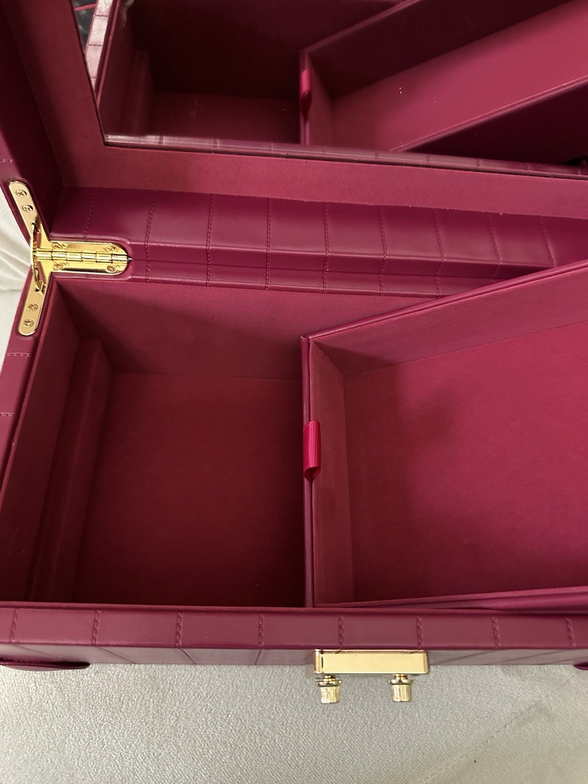 Victoria’s Secret Jewelry/All Purpose Box With Mirror