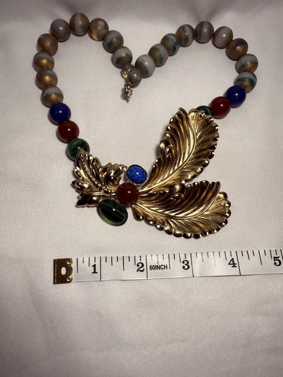 Vintage Mid-20th Century Gold-Toned Leaf & Stones Necklace & Earrings Set