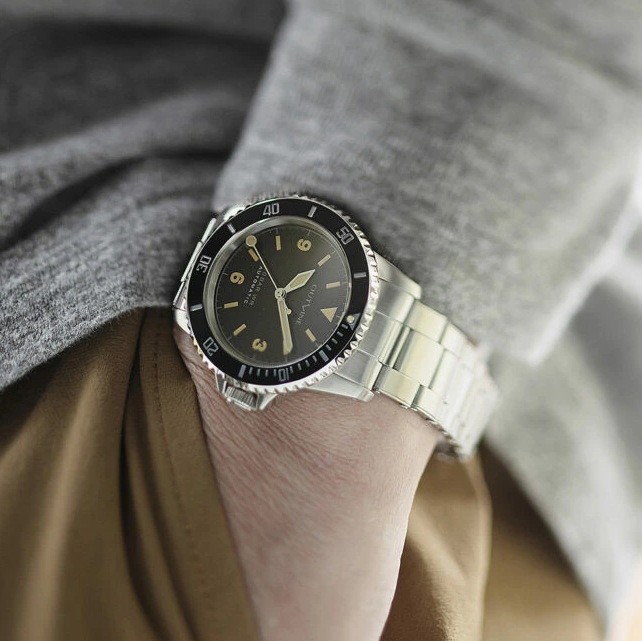 [B1Y] OUTLINE Black Diver 369 Type Automatic Men’s Watch Vintage [g8v]
