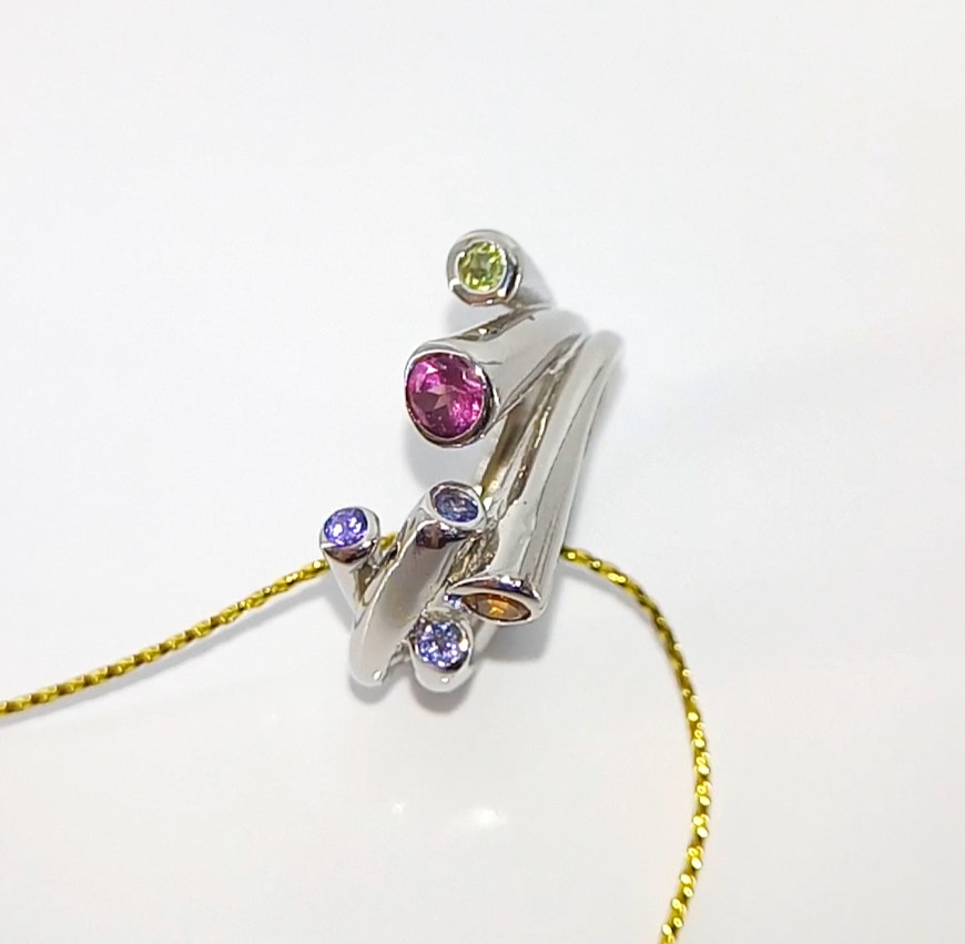 🔥🔥🔥Exquisite Sea Flower RING with Rhodolite, Tanzanite, Citrine & Peridot – Size 17