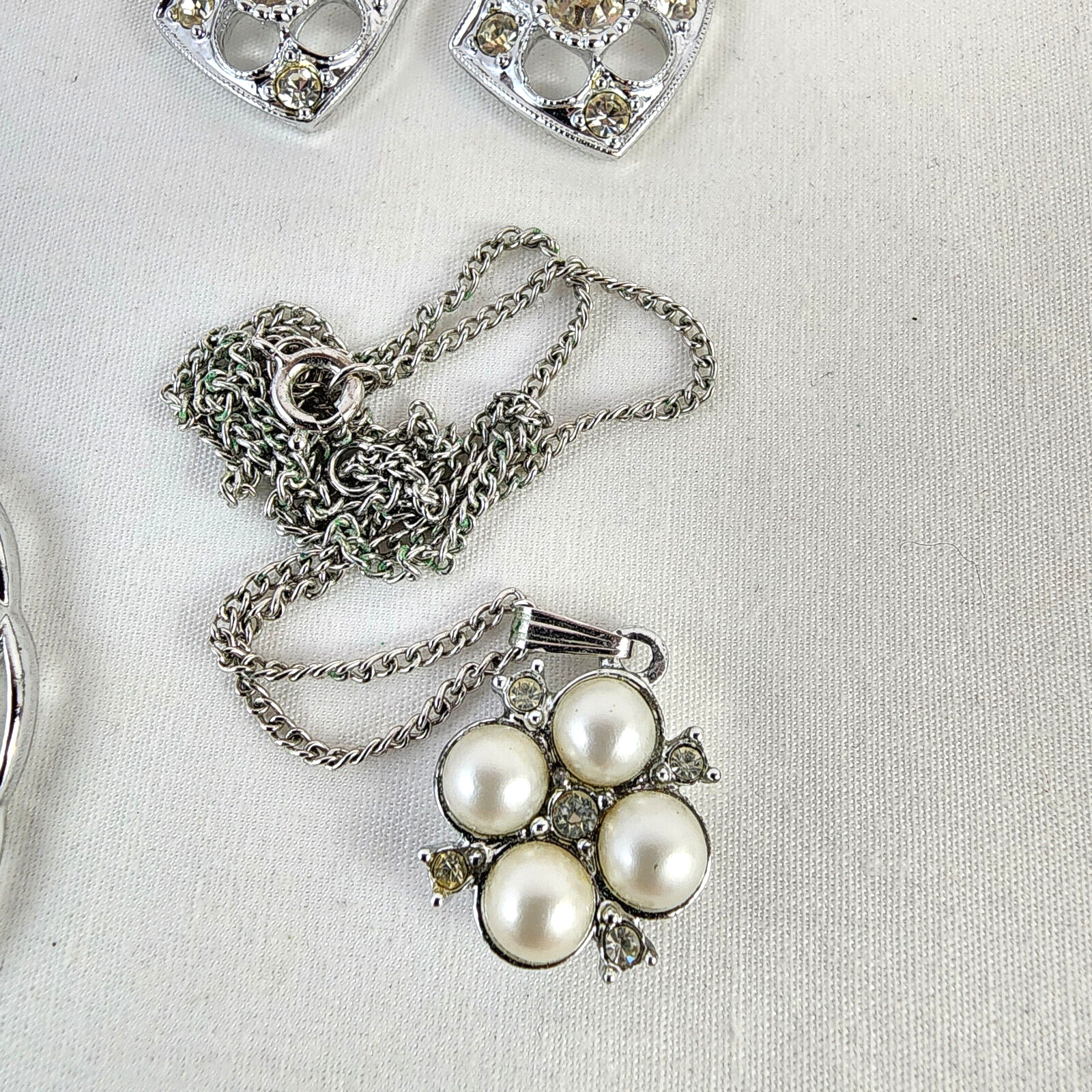 Sarah Coventry Jewelry Lot 3 Pieces 2 Necklaces 1 Earrings Vintage
