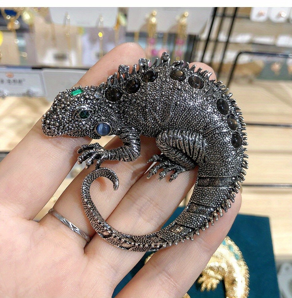 Simple Retro Lizard Animal Brooch Chameleon Pin Exquisite Jewelry