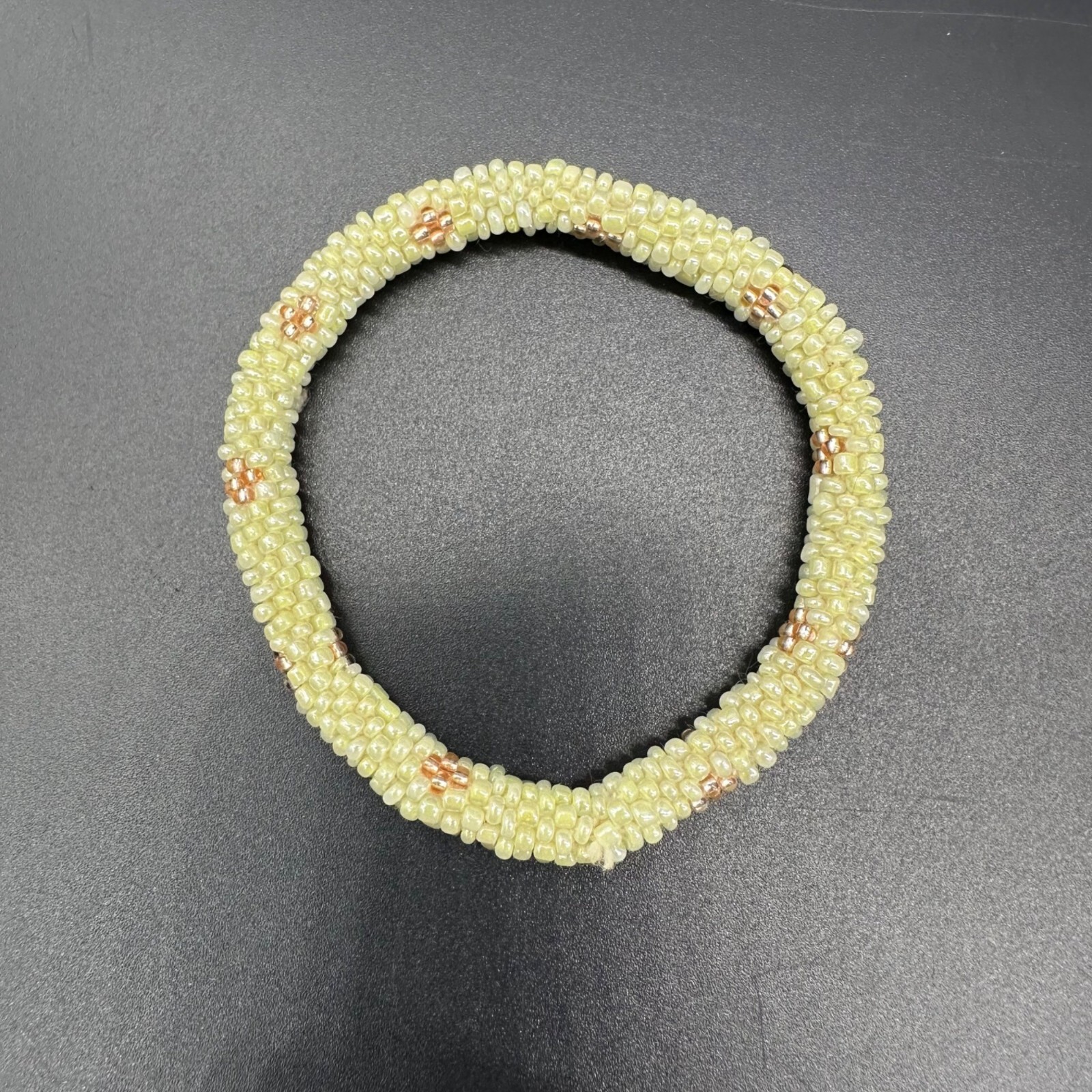 Vintage Seed Bead Bracelet Cream Champagne Handmade Small Wrist Estate Jewelry