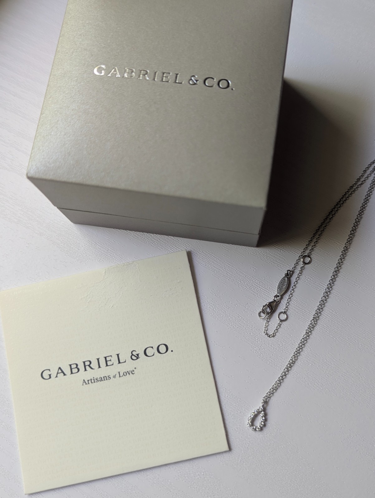 Gabriel and Co 14KW Gold Diamond Pear Shaped Pendant Necklace NEW NEVER WORN