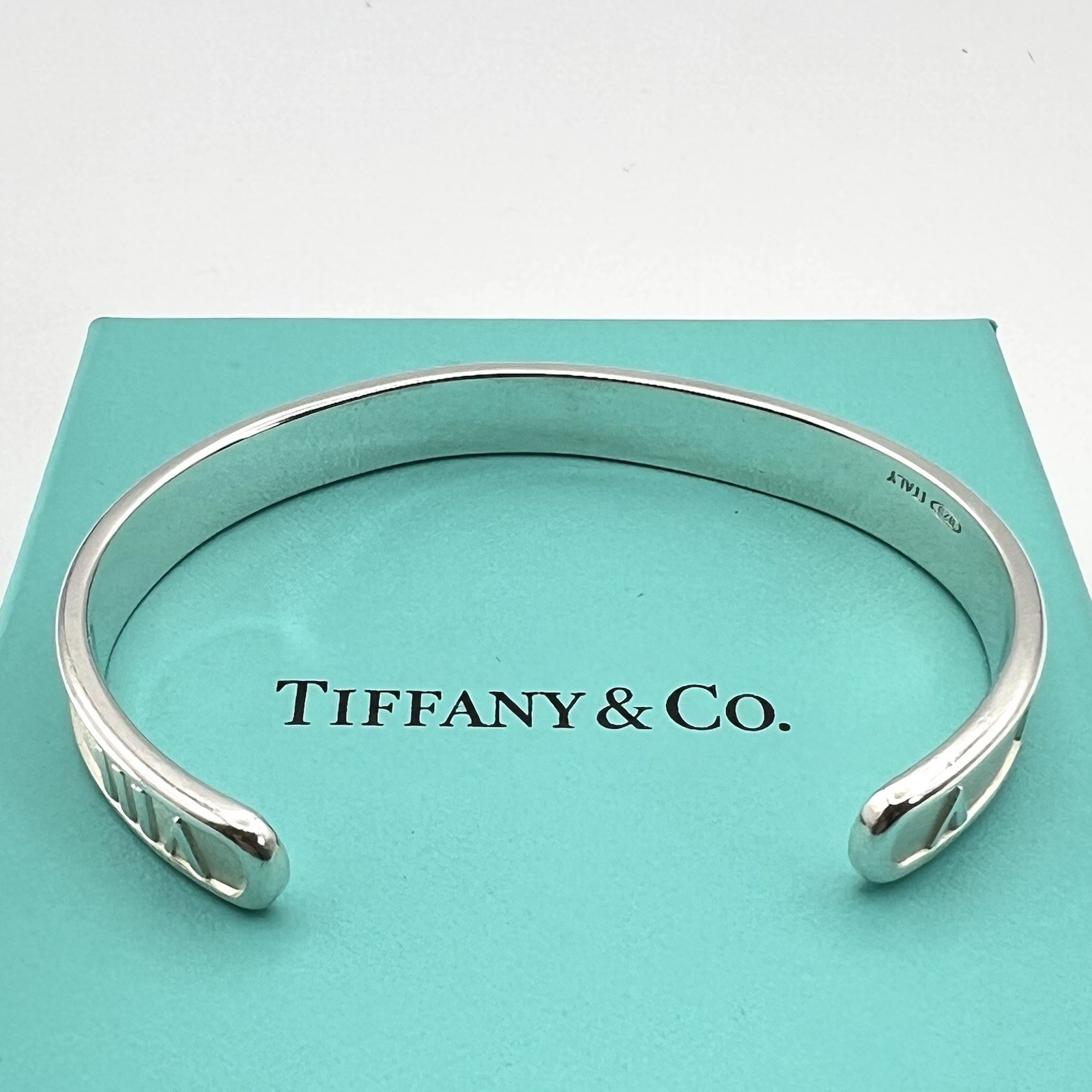 Tiffany & Co Atlas Cuff Bangle 925 Silver 16cm / 6.3in Vintage 1995 Pouch Box