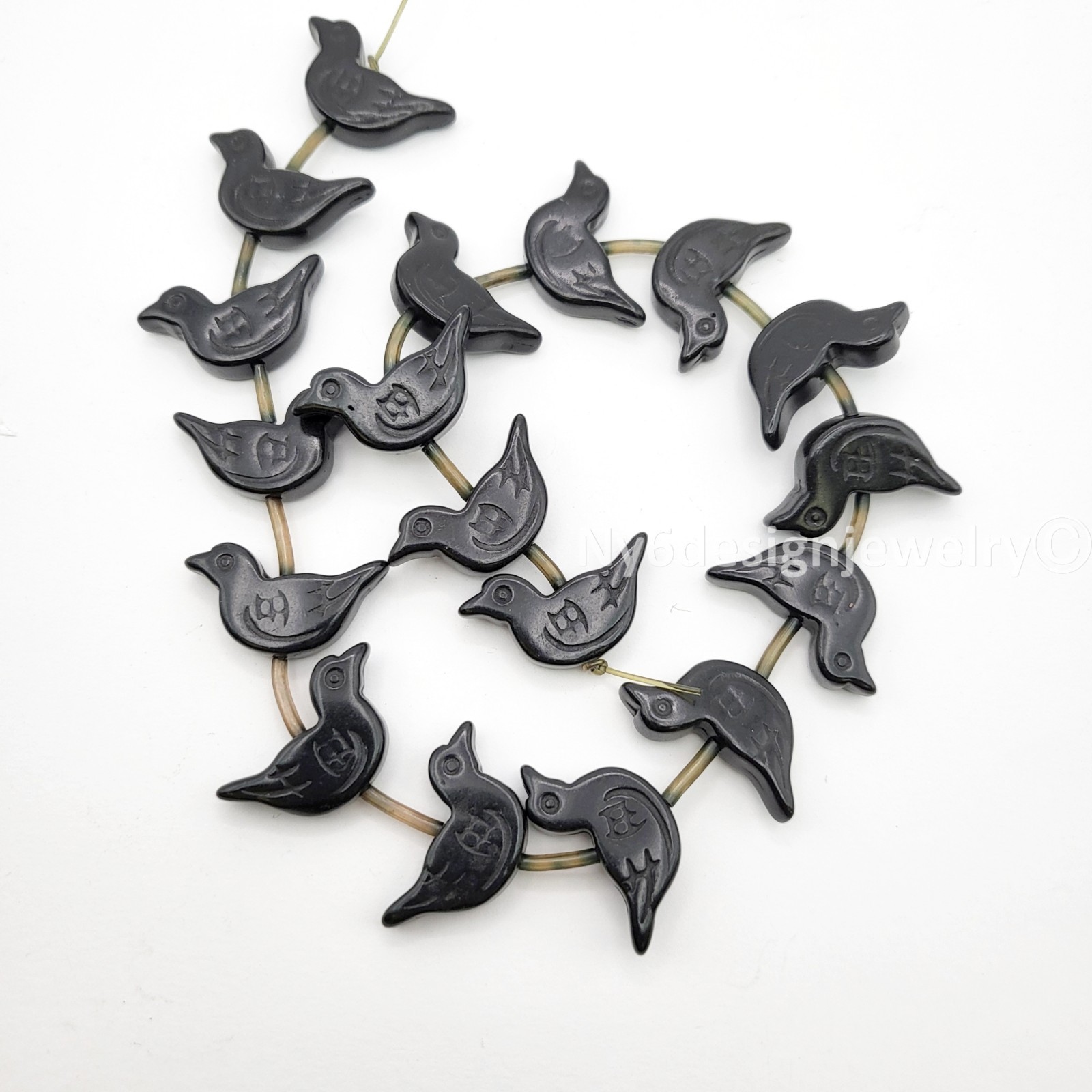 Carved Howlite Zuni Bird Animal Beads Charm Magnesite Turquoise Bird 15″ Strand