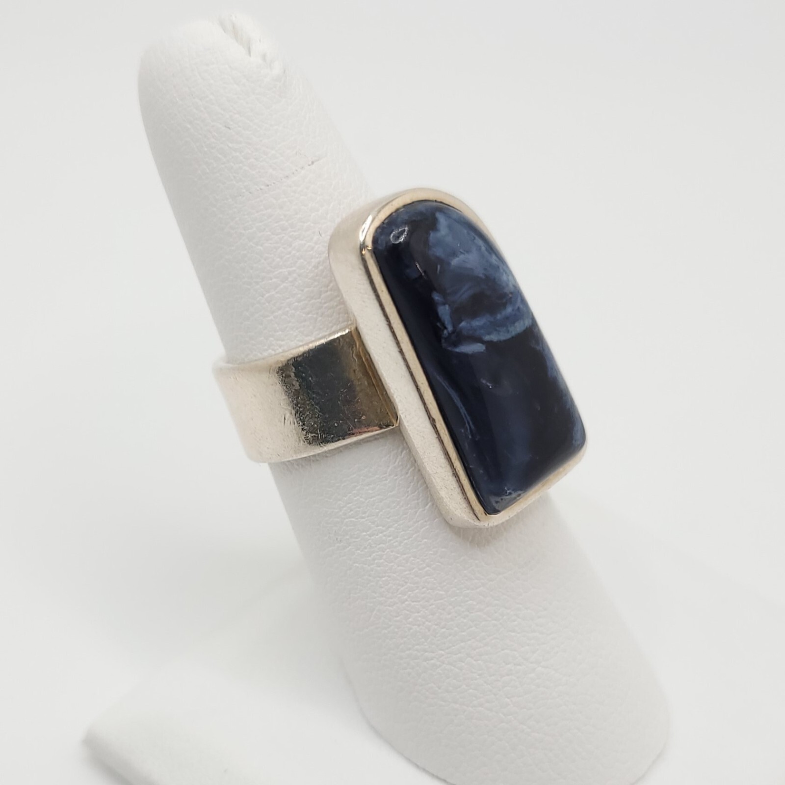 Natural Black & Blue Stone Ring .925 Sterling Silver Size 7 – RS141