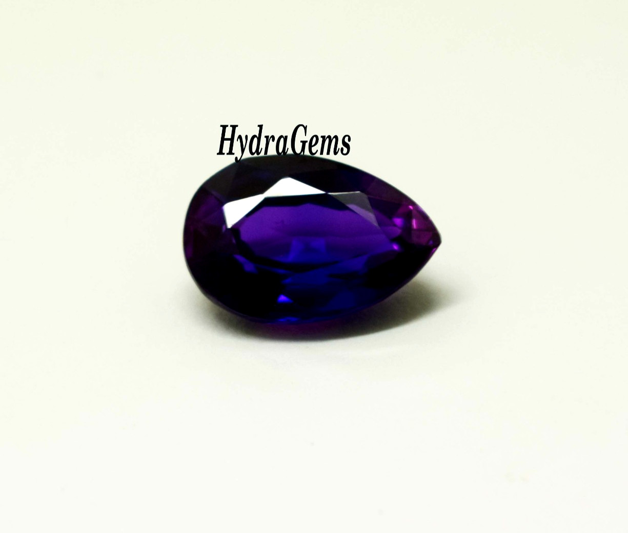 Madagascar Bi Color Sapphire Blue Violet 9.50 Ct Pear Cut Natural Loose Gemstone