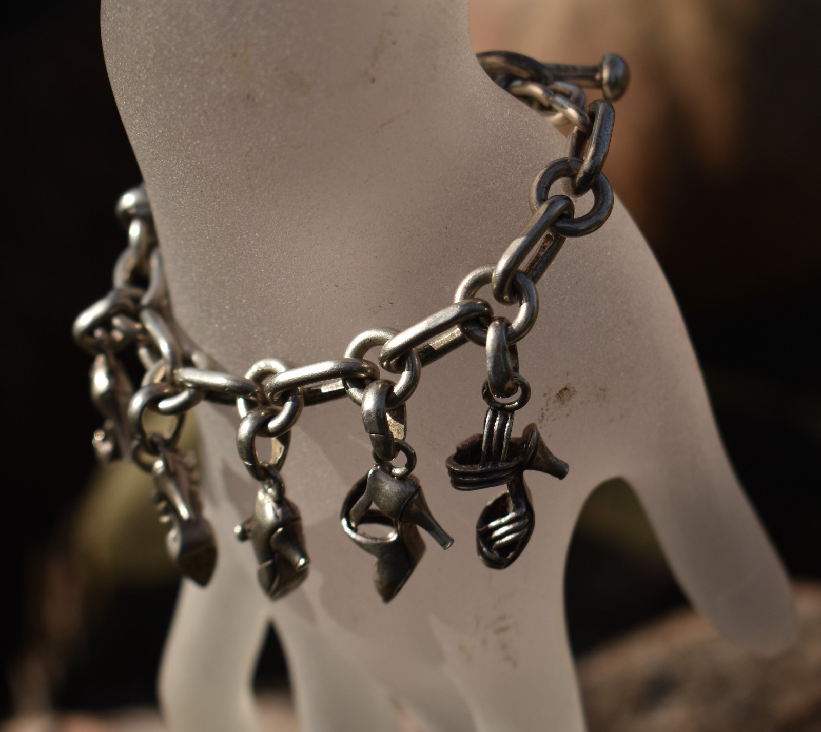 FineARF LISA GREENE STERLING SILVER HIGH HEELED SHOES CHARM BRACELET VINTAGE