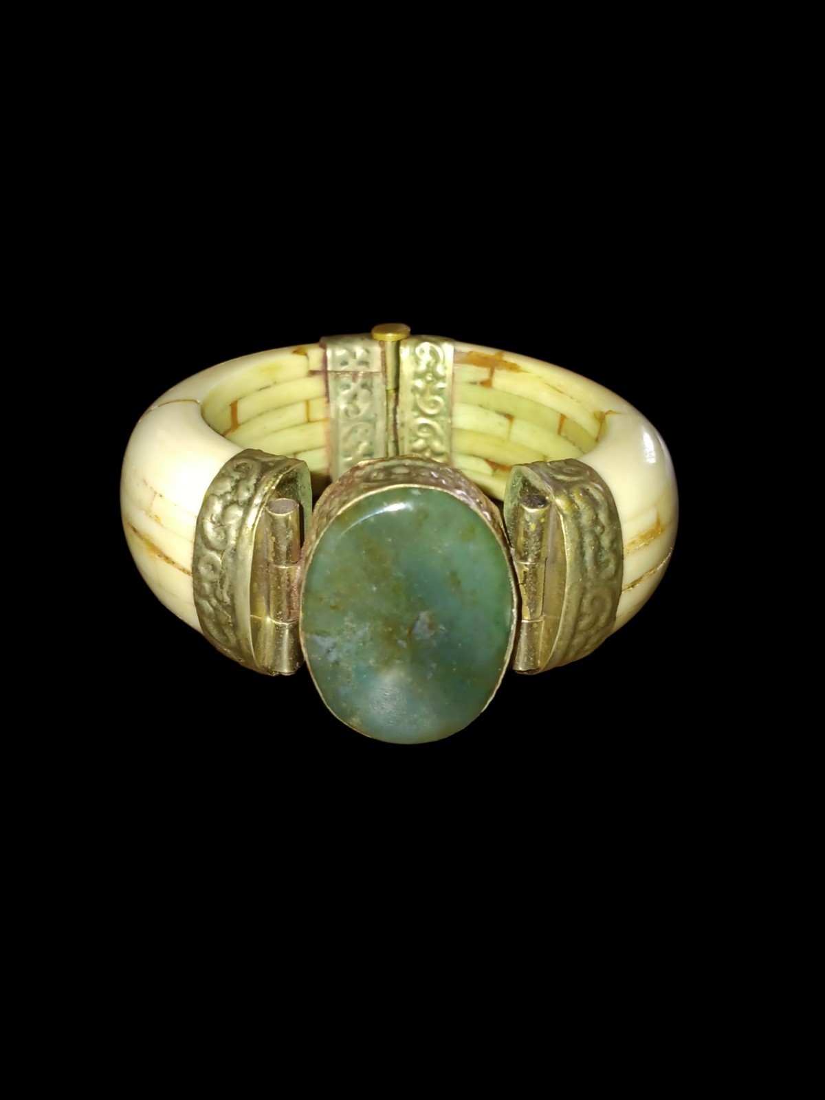 Vintage Water Buffalo Bone Moss Agate Gemstone Silver Tone Hinged Bracelet