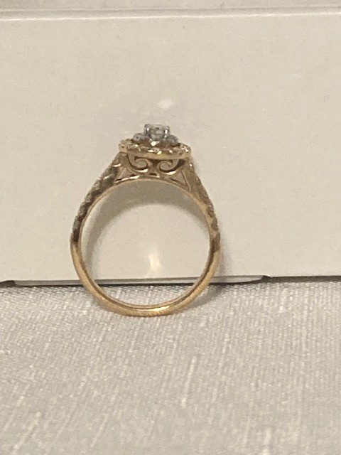 1 CTTW Diamond Engagement Ring 14K Yellow Gold Oval Halo Size 7 Zales