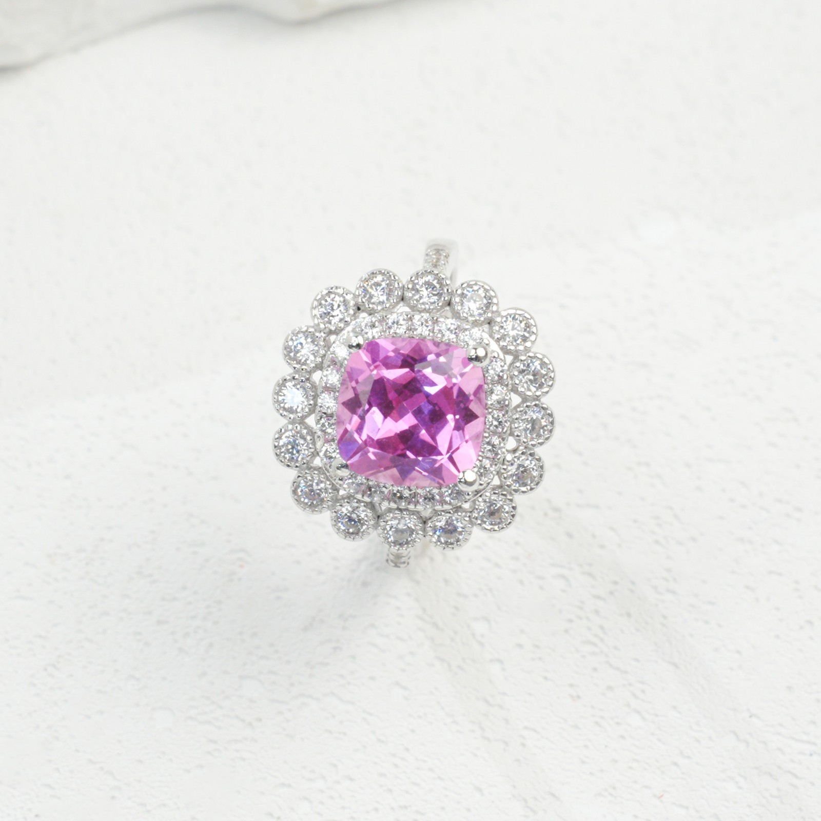 Colorful Cushion Cut 2.5ct Lab Grown Gemstone 925 Silver Ring for Bridal Jewelry