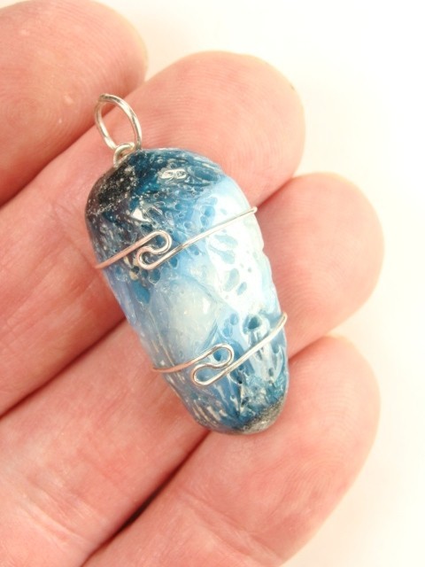 1.3″/32mm Glacierite wire wrapped Pendant #617