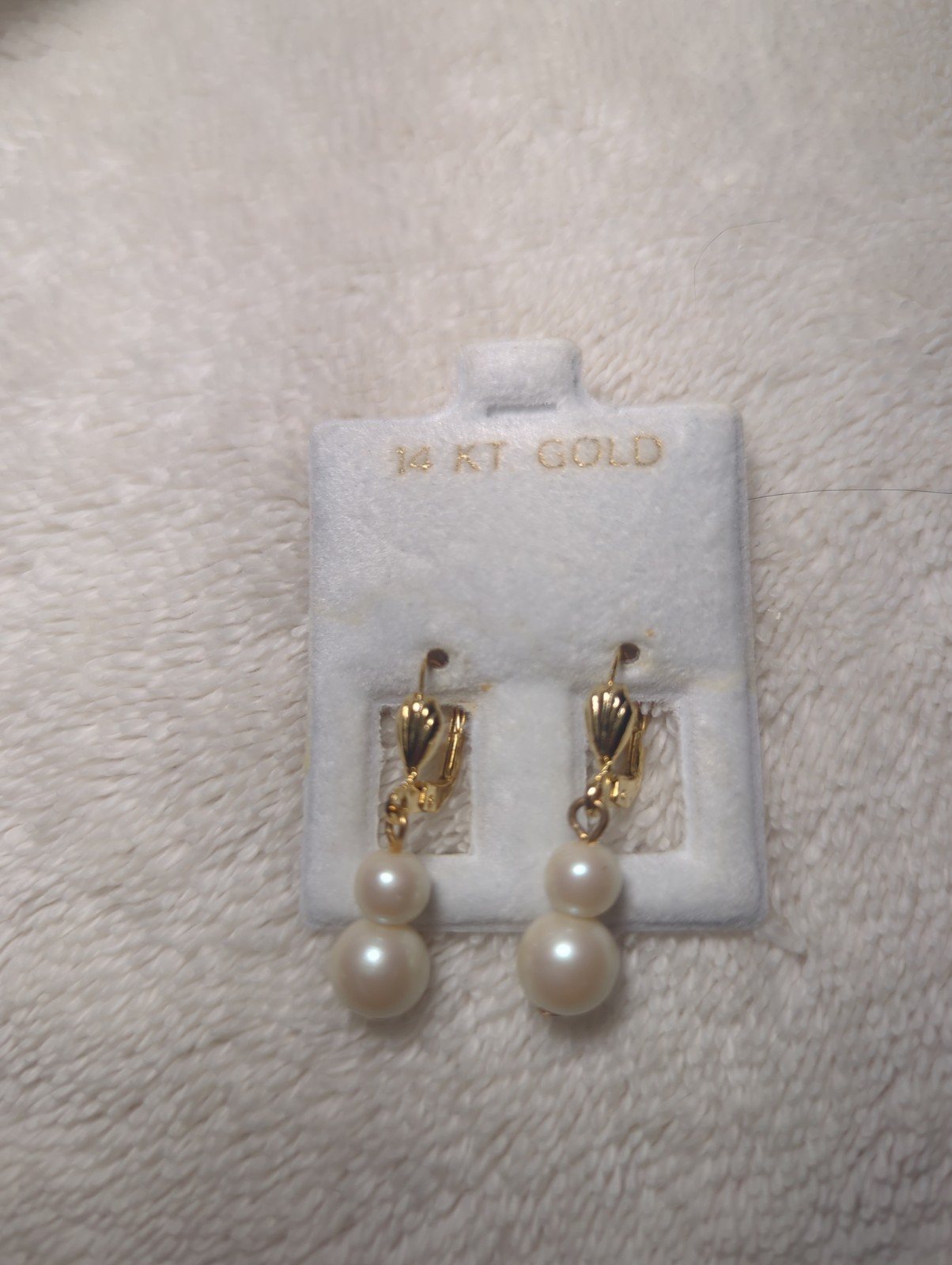 14 Karat Gold Dangly Pearl Earrings