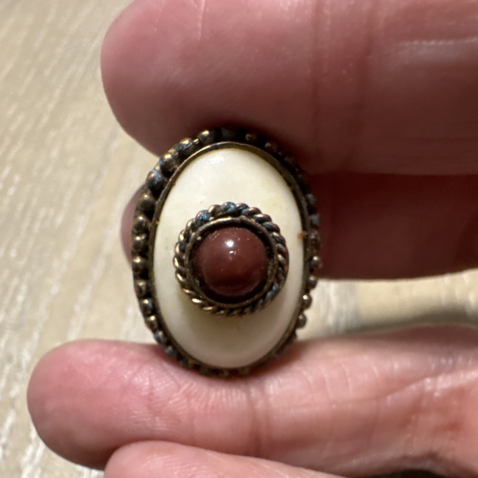 Oval Brass Pin Bezel Set Brown Cabochon w/ Ivory-Color Center Gold Tone