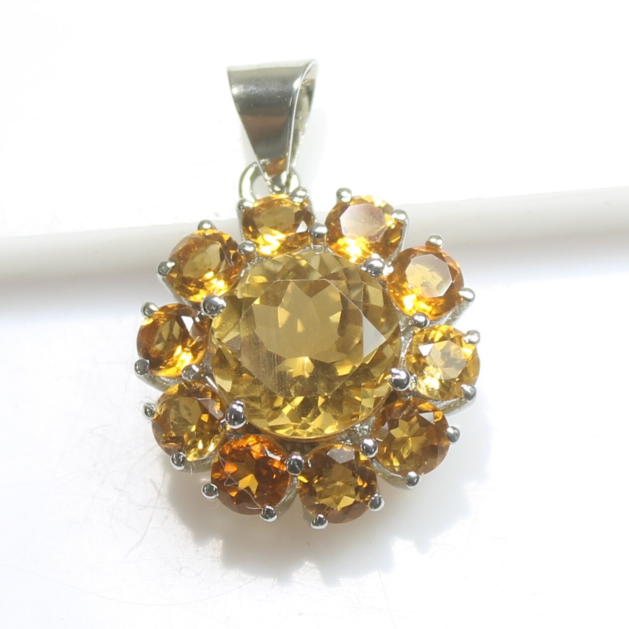Natural Citrine Vintage Pendent With 925 Sterling Silver 4.40 Grams