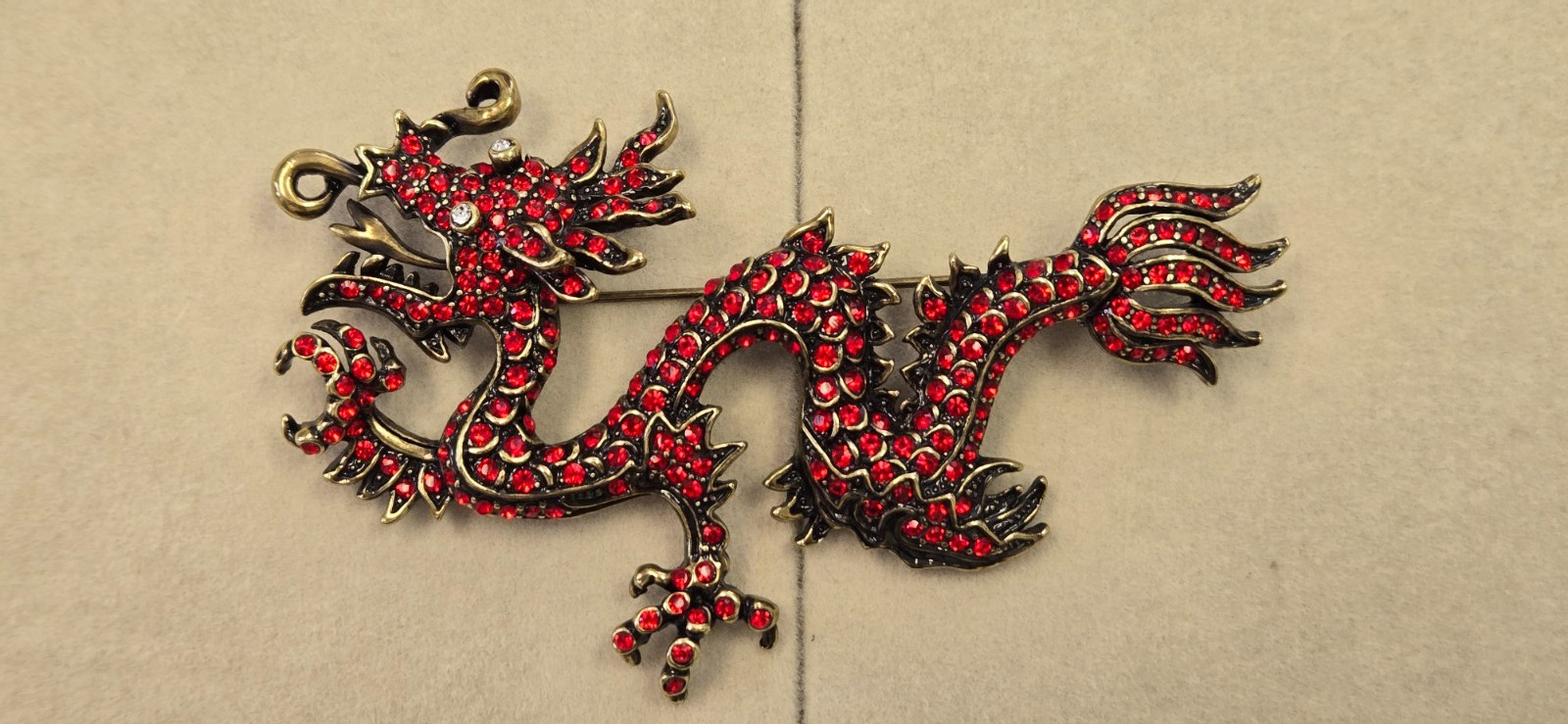 Heidi Daus Shimmering Dragon Crystal Brooch Pin Red Rhinestone 3.75″ Signed