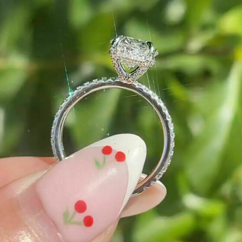 2.56 TCW Oval Cut VVS1 Moissanite Fine Engagement Ring In 14k White Gold Plated