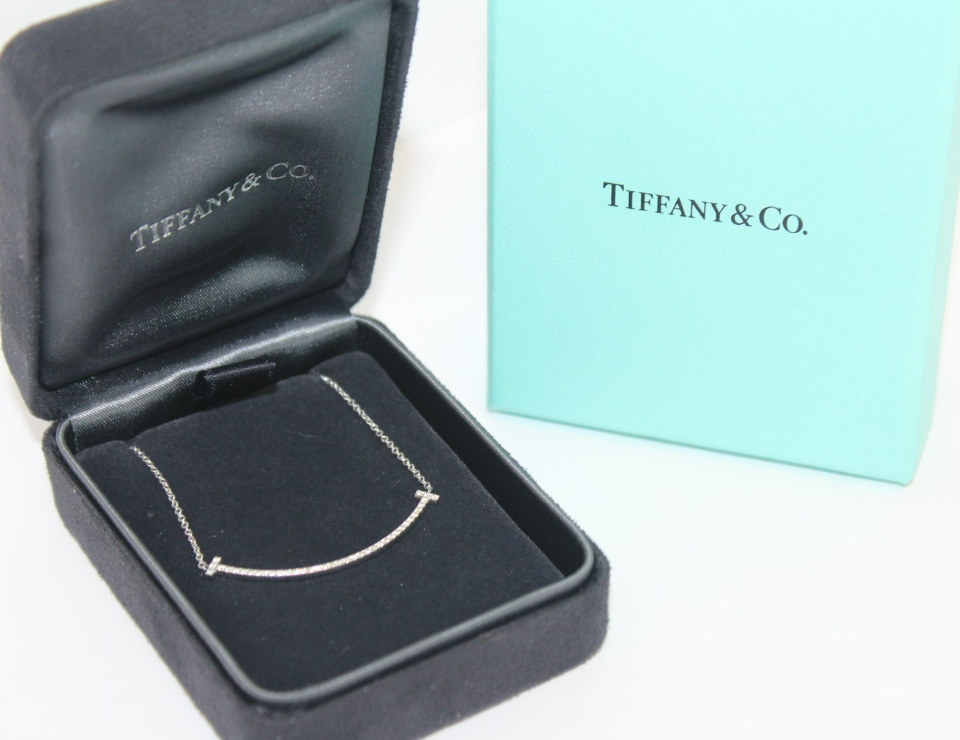 Tiffany & Co. 18k White Gold Diamond Tiffany T Smile Pendant Necklace 16″[076WEA