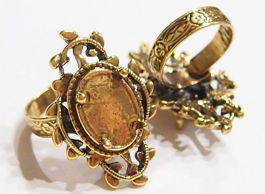 6 – 14x10mm Antique Gold Victorian Deco Loop & Leaves Adjustable Ring Settings