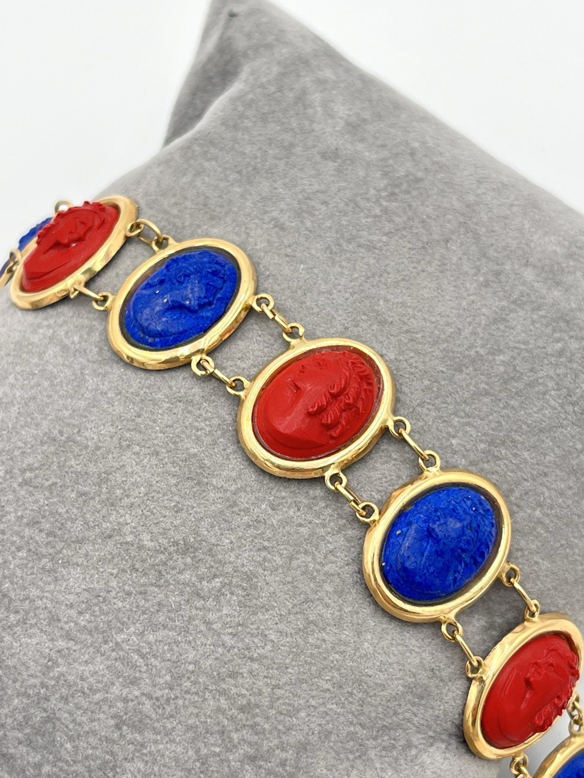 Vintage 14Kt Gold Cameo Coral and Lapis Lazuli Bracelet 19cm Handmade
