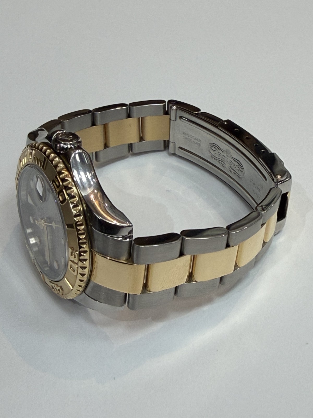 ROLEX YACHT – MASTER 68623 1997 TWO TONE 18 KARAT & STAINLESS STEEL WATCH 35MM