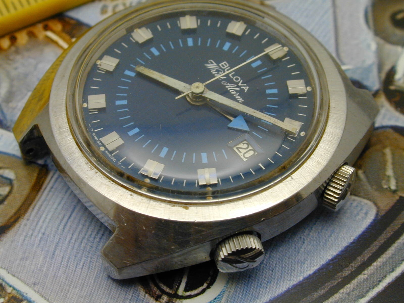 VINTAGE 1967 BULOVA WRIST ALARM WITH FANTASTIC BLUE DIAL RUNS ON 8-5-24