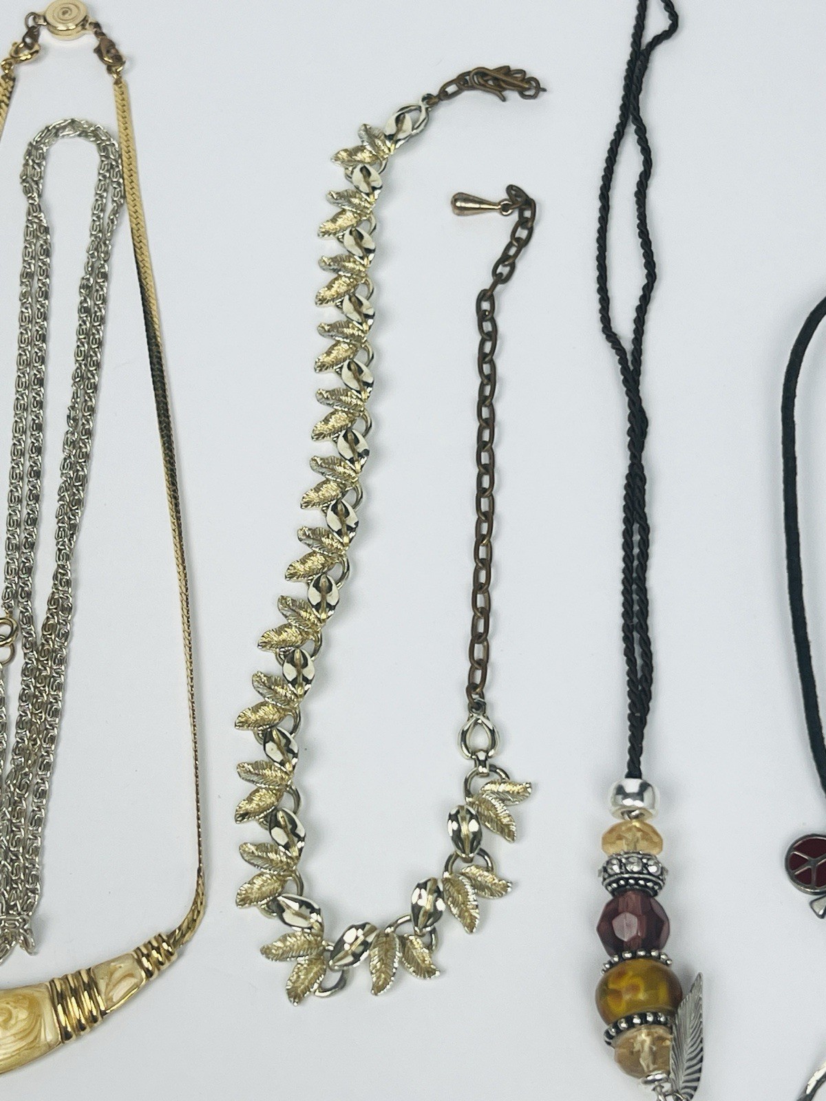 ✨VTG Lot Of 18 Vintage Necklaces & Belt, Chains, Gold silver Tone Varies Styles