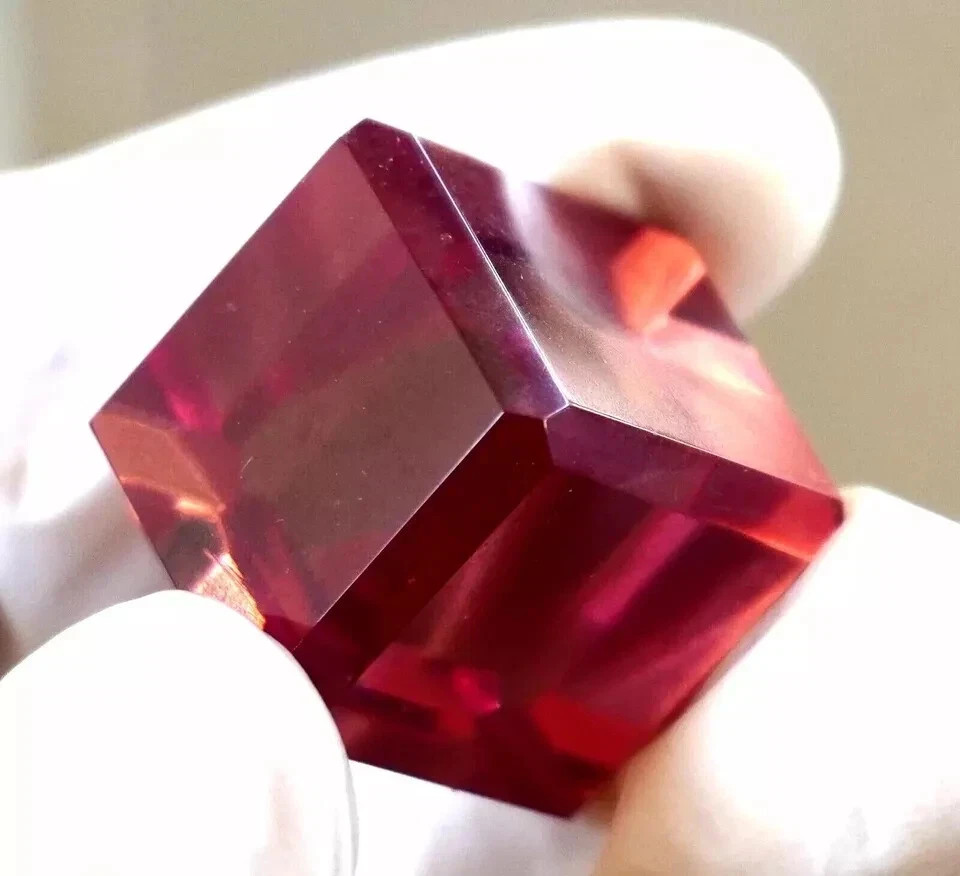 Natural 50.5 Ct Color Changing Zultanite Cube Loose Gemstone Certified