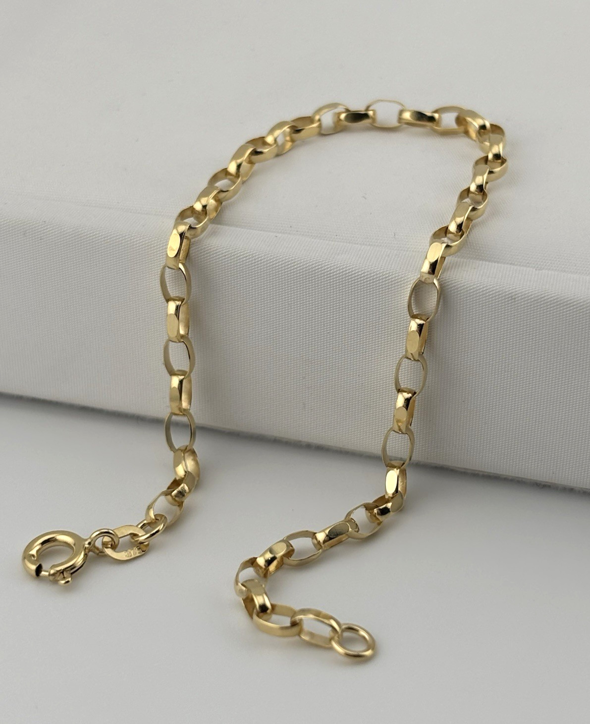 9ct Yellow Gold Ladies Solid Oval 3mm Belcher Bracelet 7.5 Inch Diamond Cut