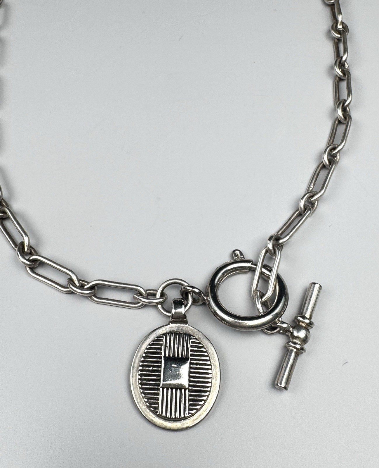 Ralph Lauren Sterling Silver Paperclip Link Toggle Necklace Oval Pendant 16”