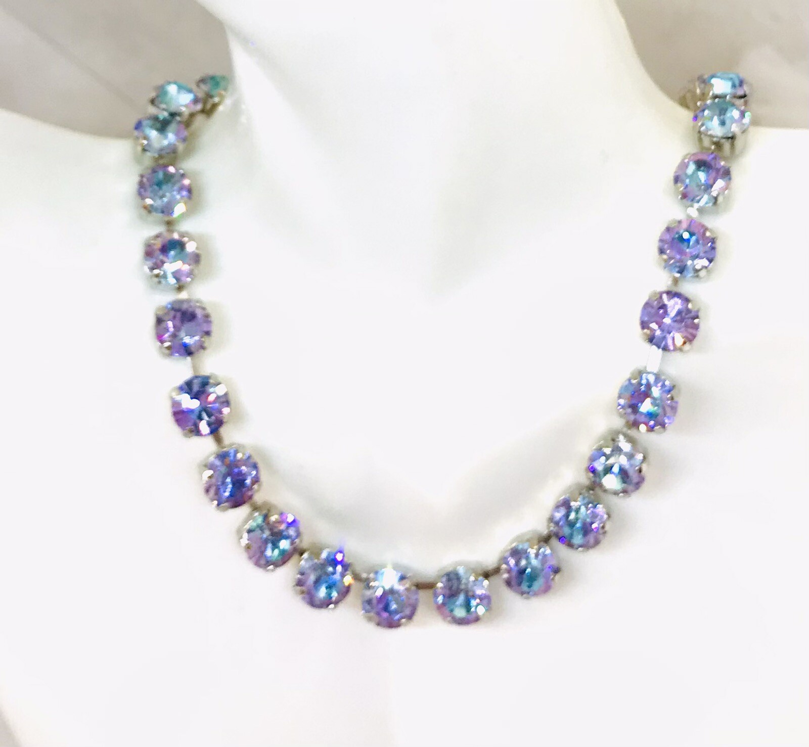 Vitrail Light Crystal Cup Chain Necklace, Lavender Crystal Tennis Necklace