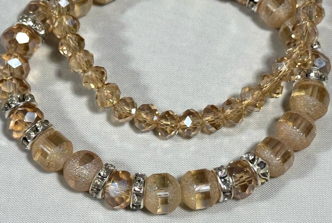 A PAIR of 2 NEW STRETCH BRACELETS IRIDESCENT BEADS FREE USA SHIPPING