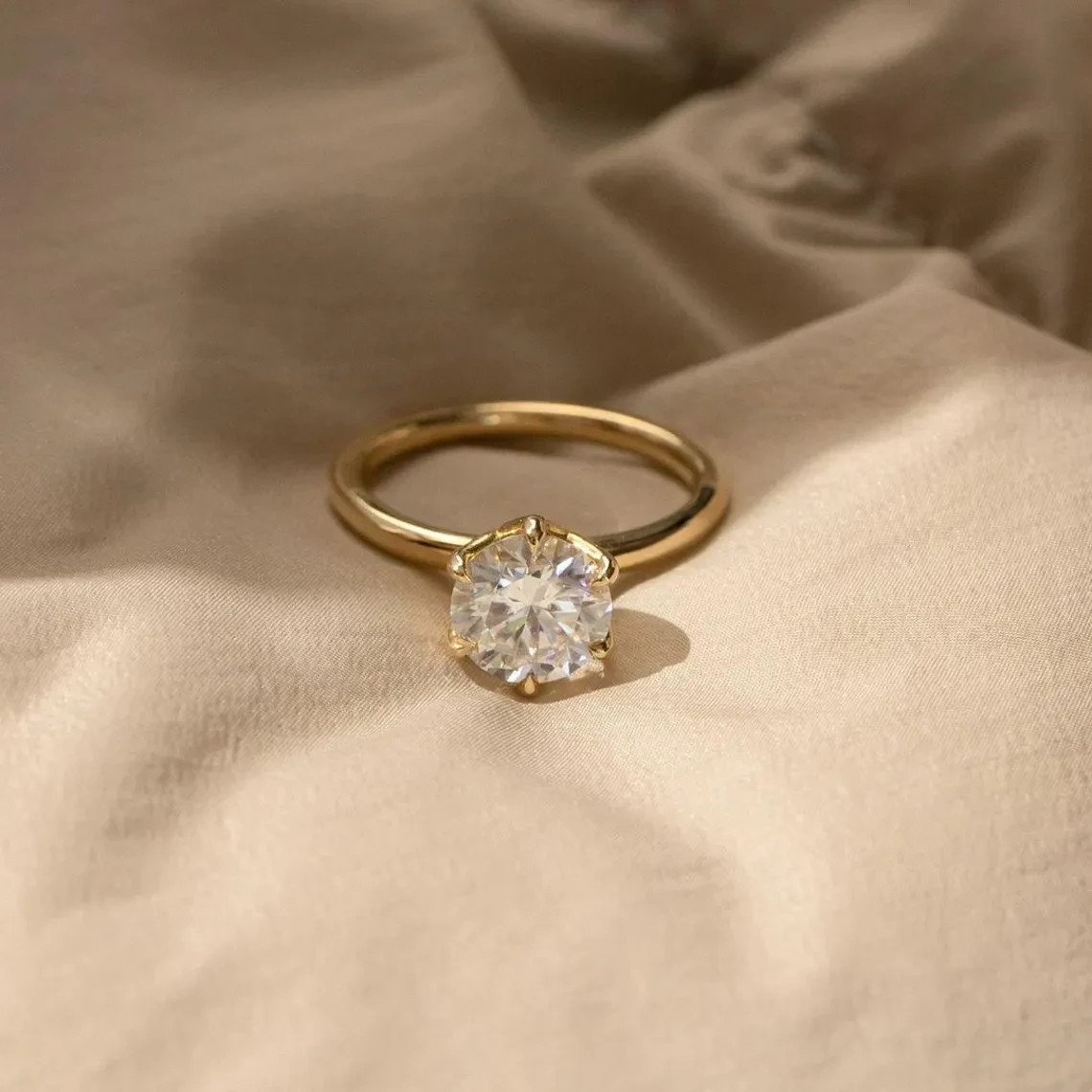 2.0Ctw Round Lab Grown/CVD IGI Certified Diamond Engagement Ring 14k Yellow Gold