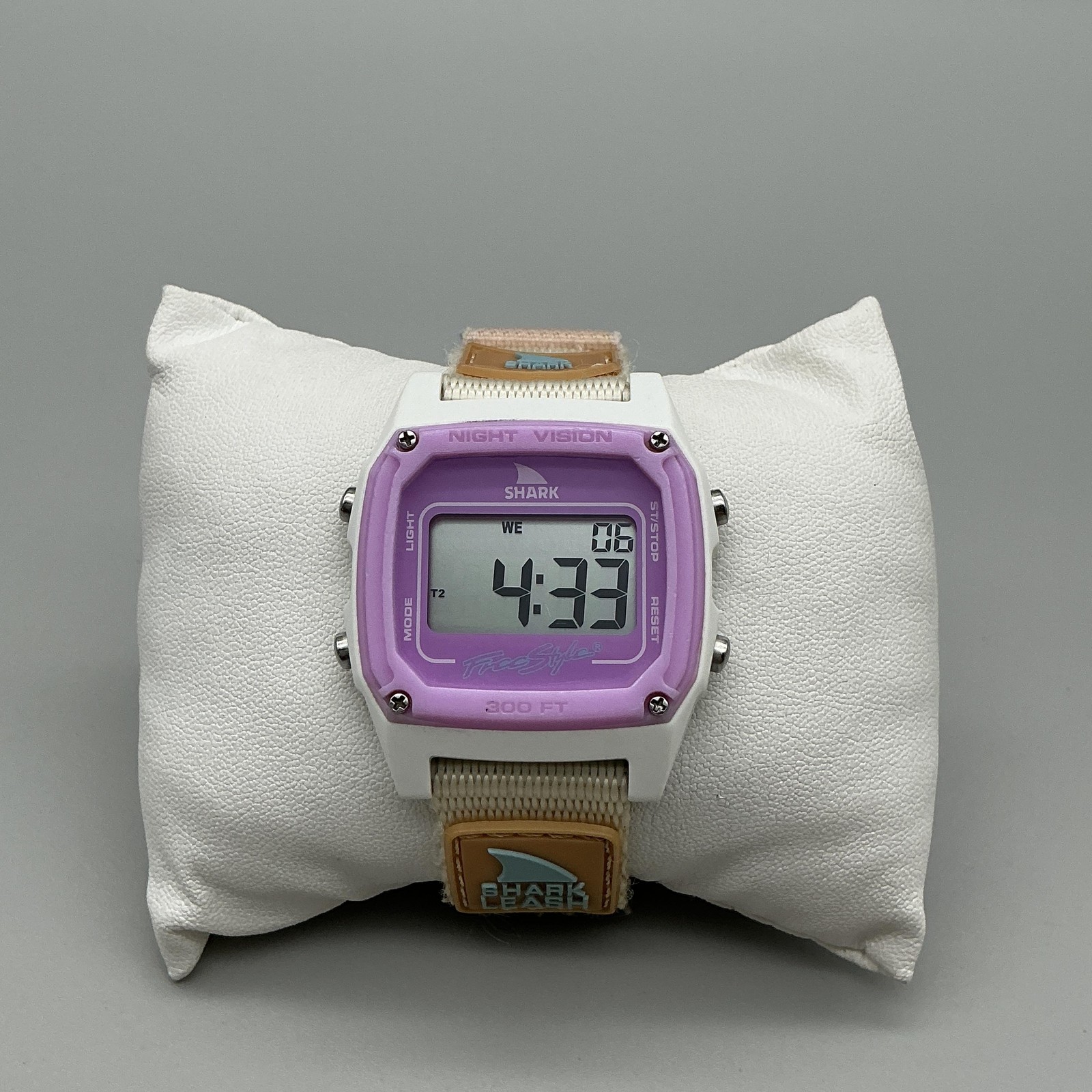 Freestyle Shark Leash Womens Watch 37mm Purple Digital Night Vision New Battery