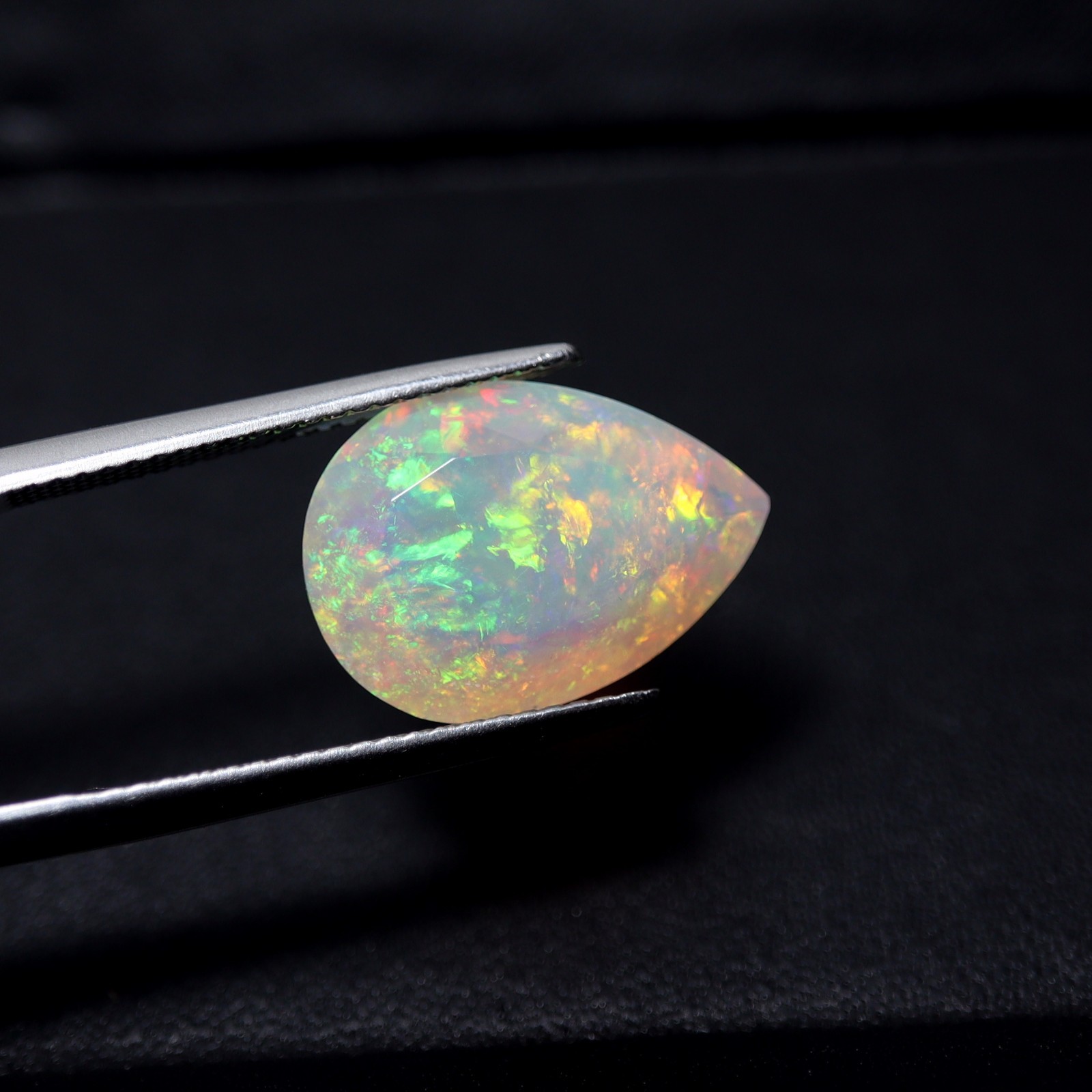 5.3Cts Real AAA Ethiopian Opal Green Red Fire Faceted Pear Gemstone 15.8×11.4MM